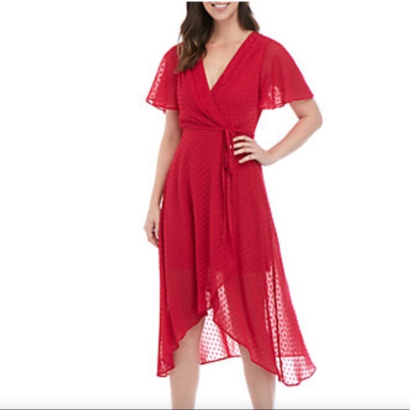 Vince Camuto Dresses & Skirts - Sexy and ready for the holidays in this Vince Camuto Hi-low Wrap Midi Dress